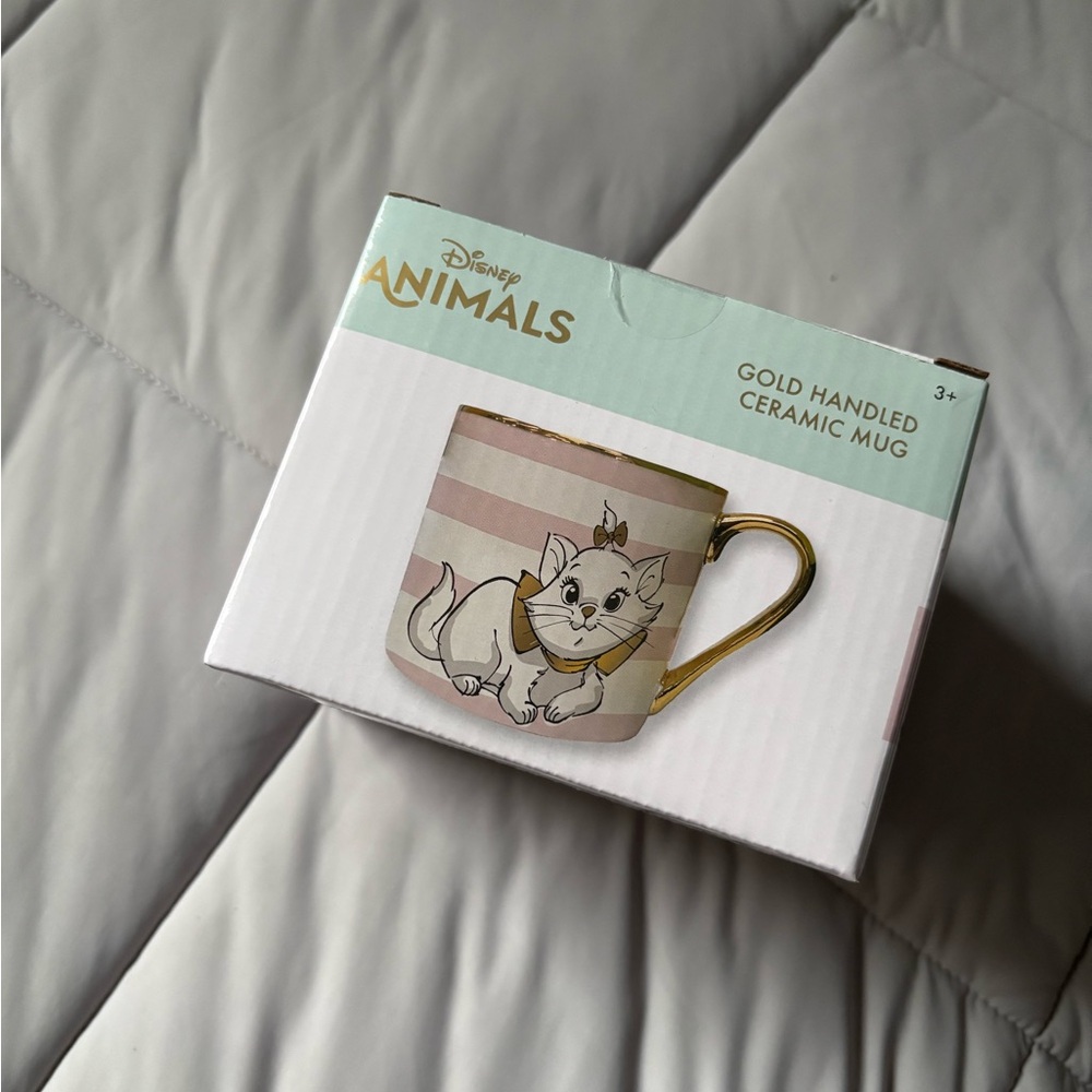 Disney Animals Gold Handled Ceramic Mug Aristocats Marie